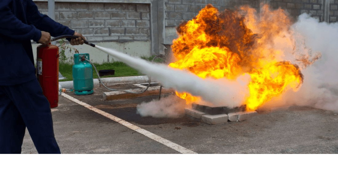 How to extinguish a flammable liquid fire